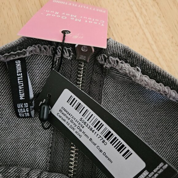 Prettylittlething PLT Washed Grey Dipped Hem Denim Corset Top - sz US 6 NWT - Picture 5 of 6